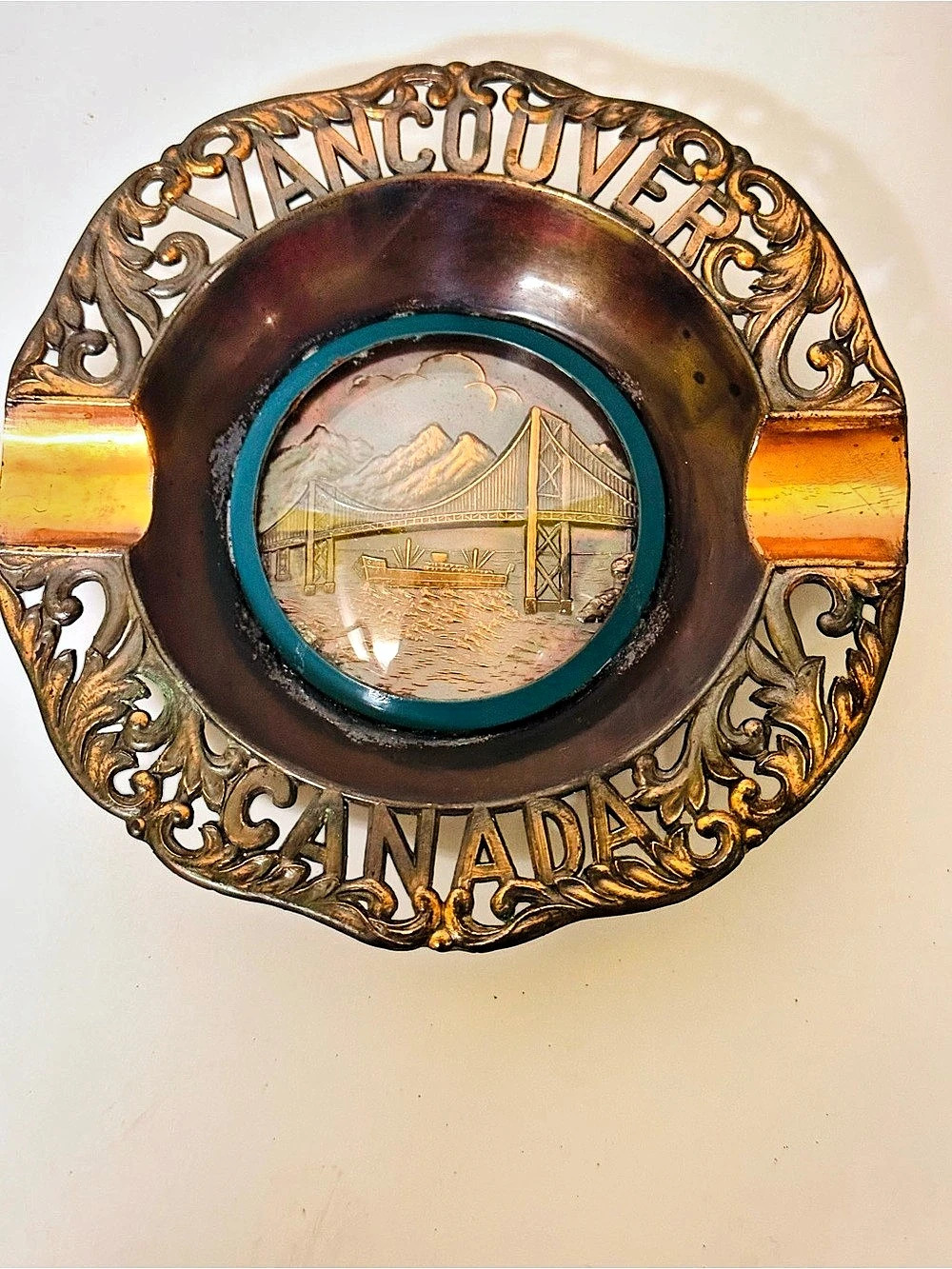 Vintage Vancouver Canada souvenir ashtray Brown Gold